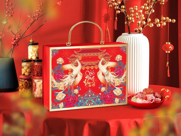 z7122324893990_4118986b360d55a196aa43646db17338 Hộp Đựng Quà Tết Phụng Hoàng